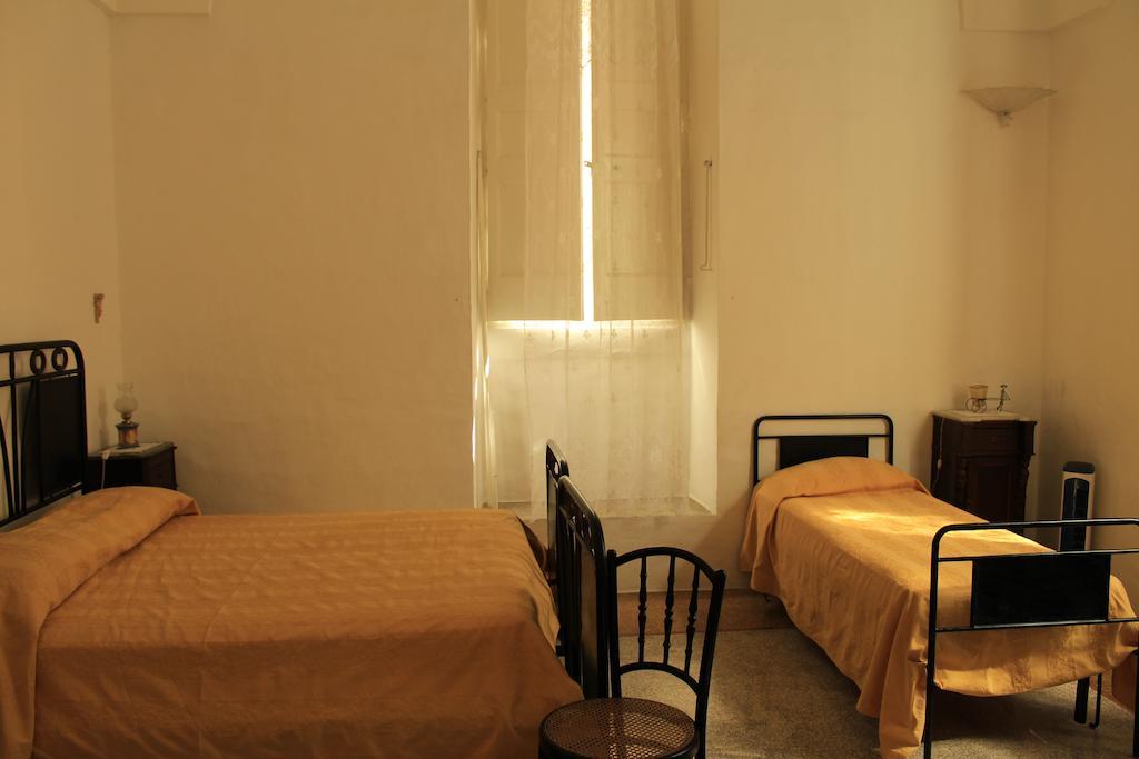 Palazzo Bitonti Bed and Breakfast Gagliano del Capo Værelse billede